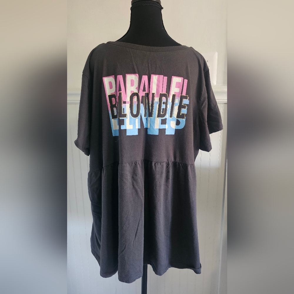 ❤️🔥LEAVING SOON Torrid Blondie Graphic Paralell Lines Peplum T-shirt 4X / 4 - Picture 2 of 3